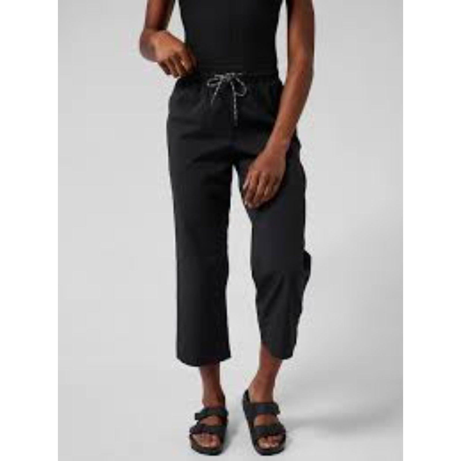 Athleta Trekkie Straight Crop Pant In Black Size 4